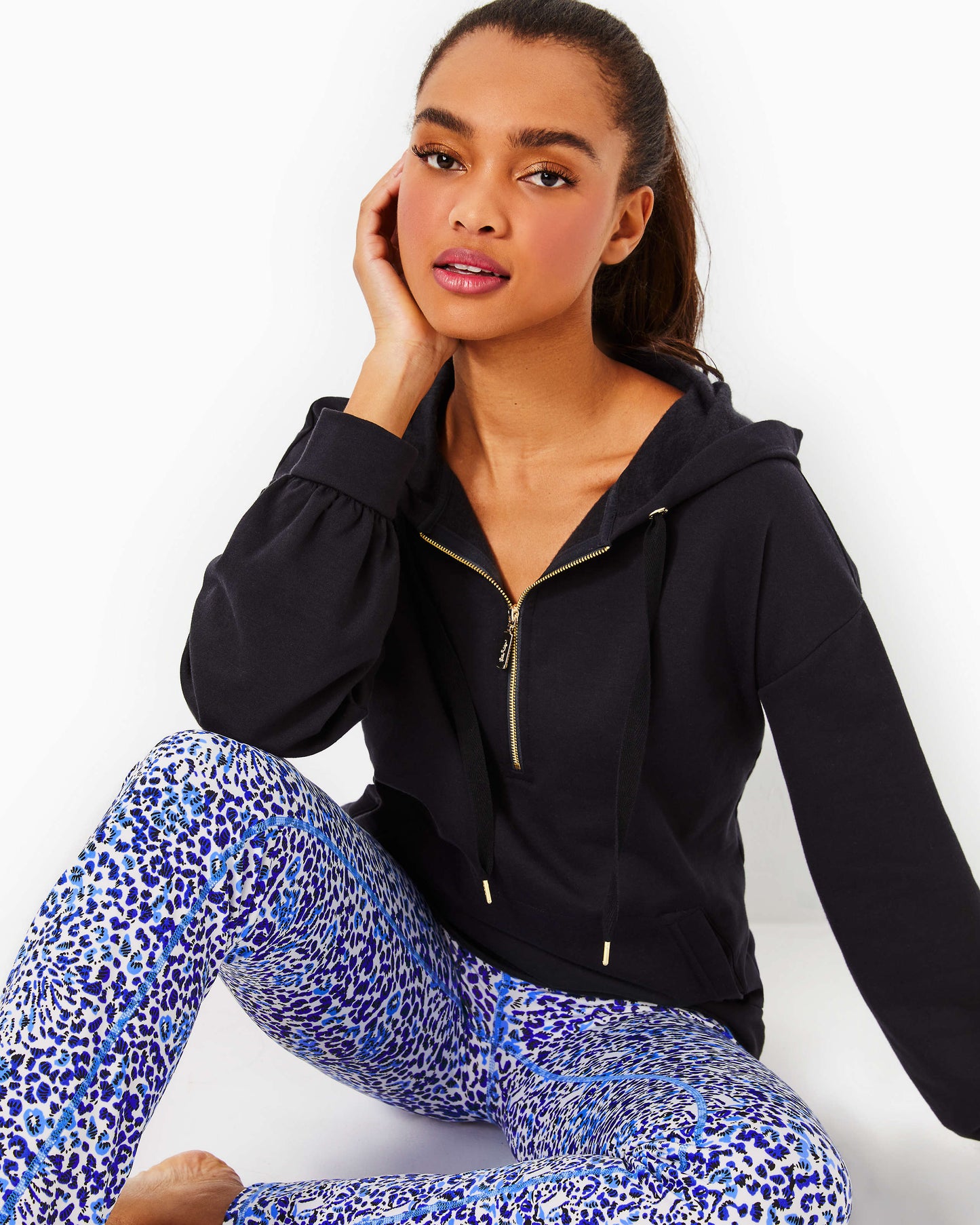SURI LONG SLEEVE HOODIE
