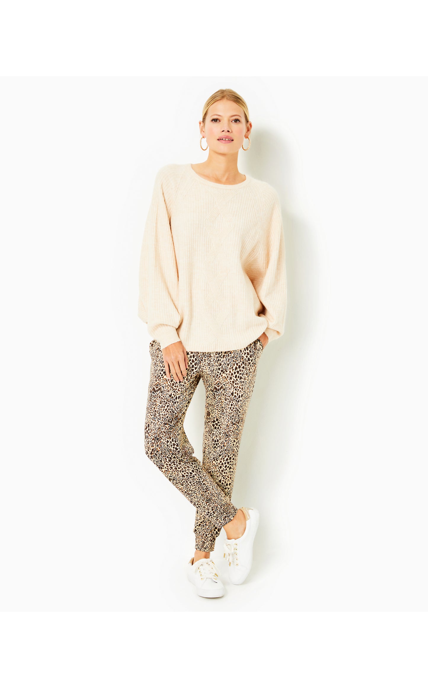 ARIENZA SWEATER