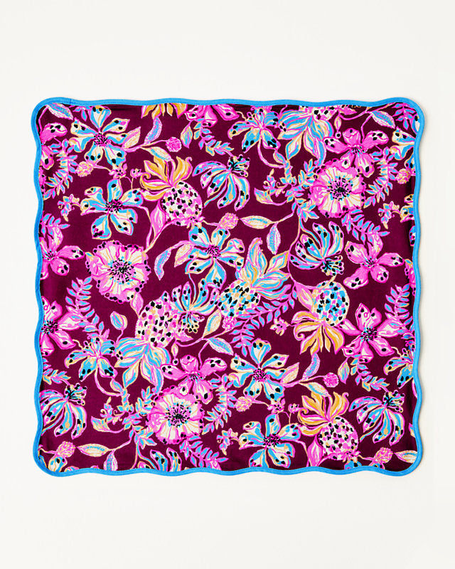 Printed Scallop Edge Dinner Napkins