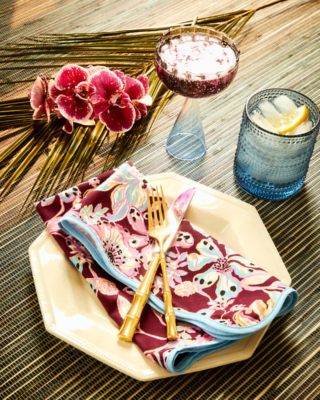 Printed Scallop Edge Dinner Napkins