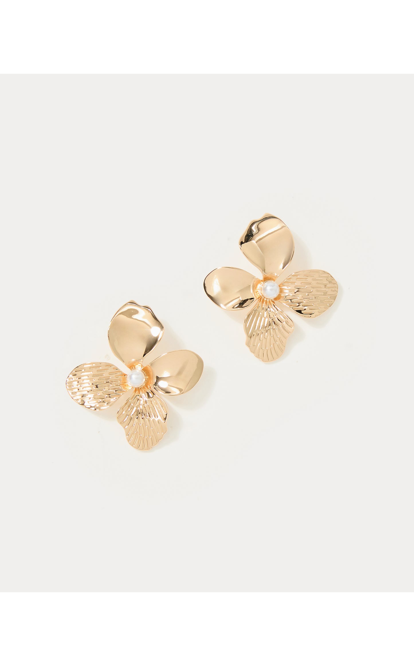 SHADY BABE EARRINGS