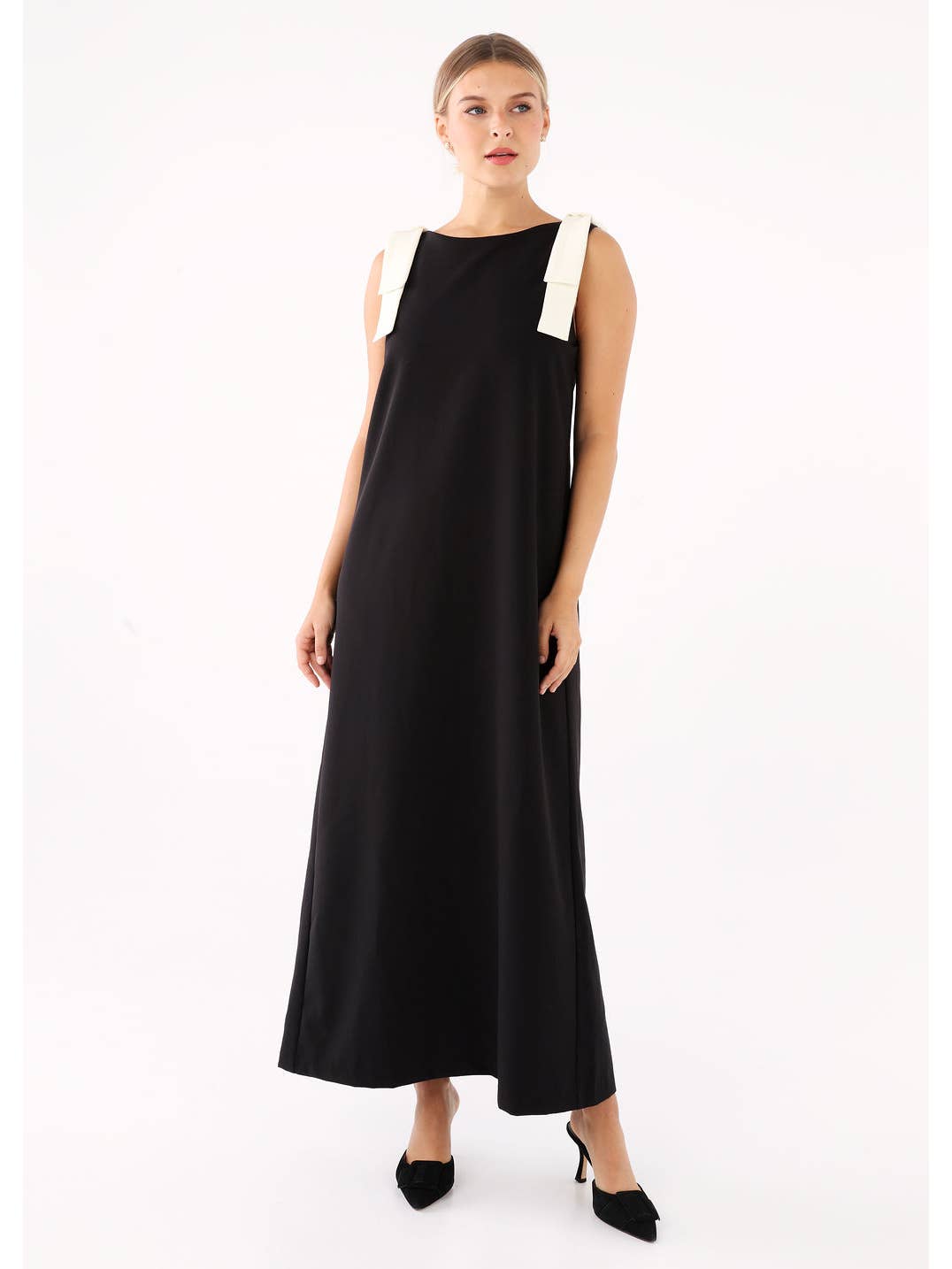 Michelle Gown Black/White