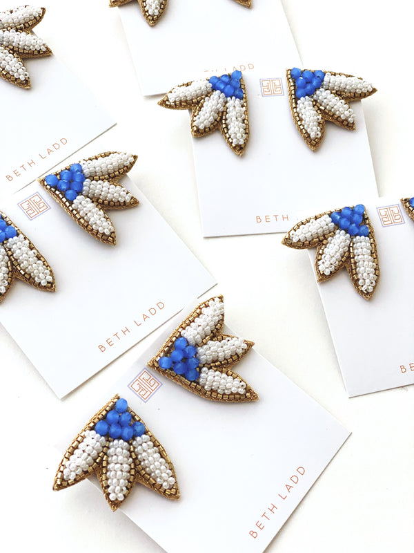 CALYPSO STUDS IN BLUE/WHITE