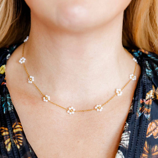 Gracie Flower Pearl Necklace