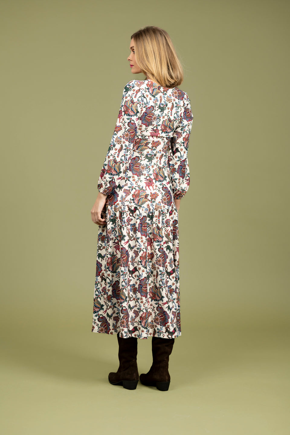 LA DRESS